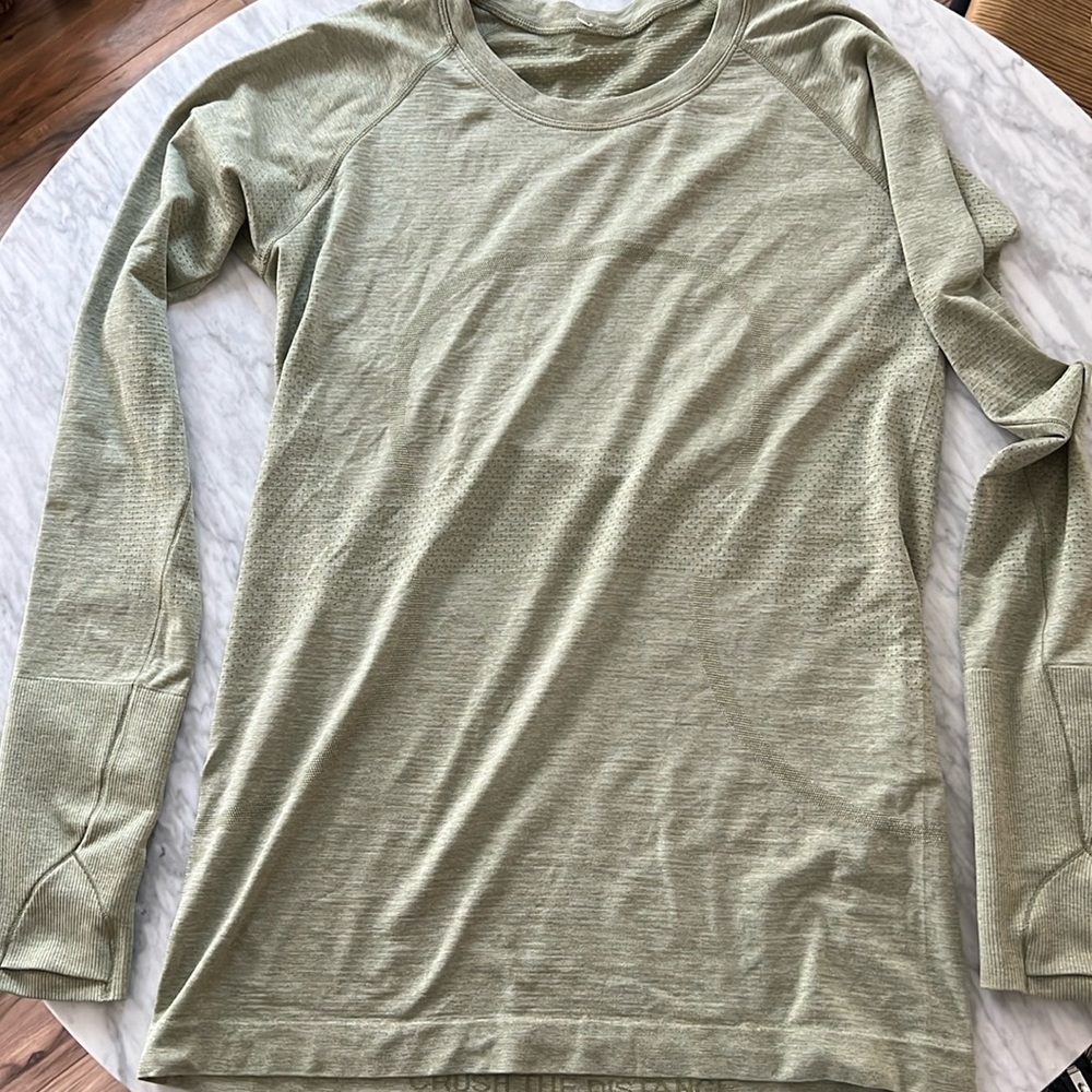 Lululemon long sleeve top - light green